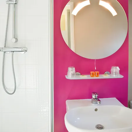 Hotel ibis Styles Lille Centre Gare Beffroi Extérieur photo