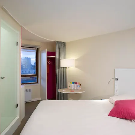 Hotel ibis Styles Lille Centre Gare Beffroi Extérieur photo